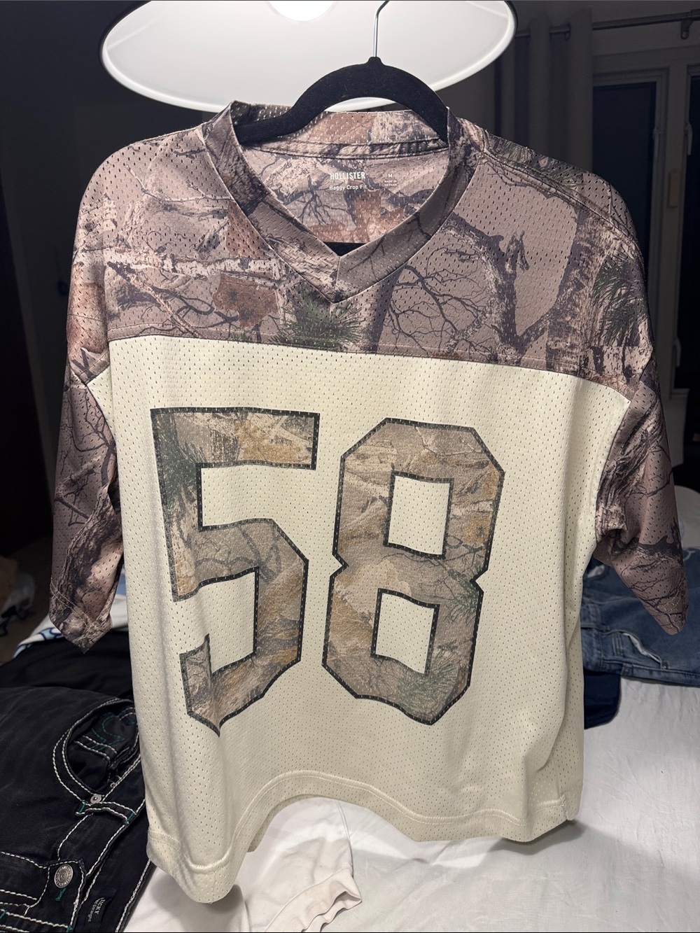 Hollister Camouflage Mesh Crop Tee in Brown and Black